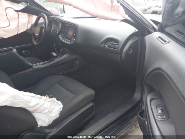 2C3CDZAG5GH221475 Dodge Challenger Sxt