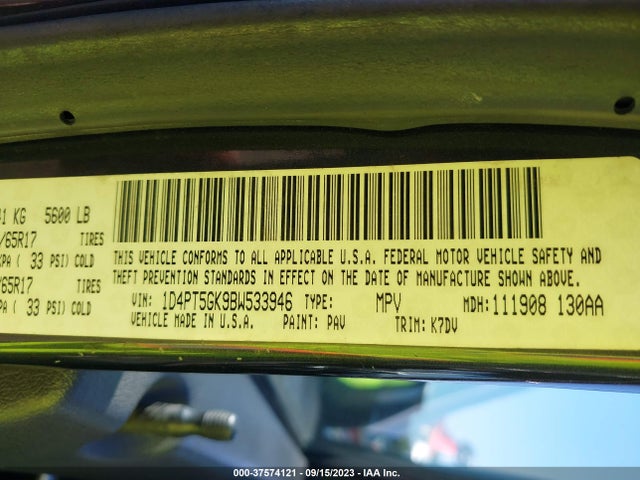 2011 DODGE NITRO SXT VIN: 1D4PT5GK9BW533946