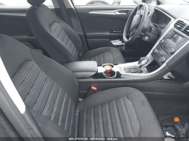 1FA6P0H74G5128249 Ford FUSION SE