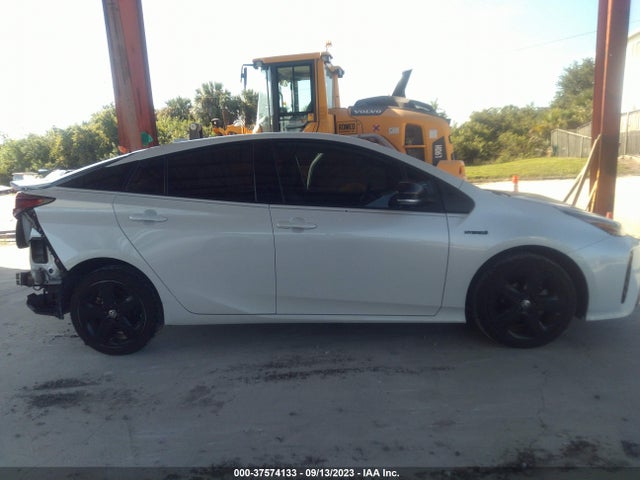 Toyota Prius L 2021 JTDKAMFU7M3126660 Image 13