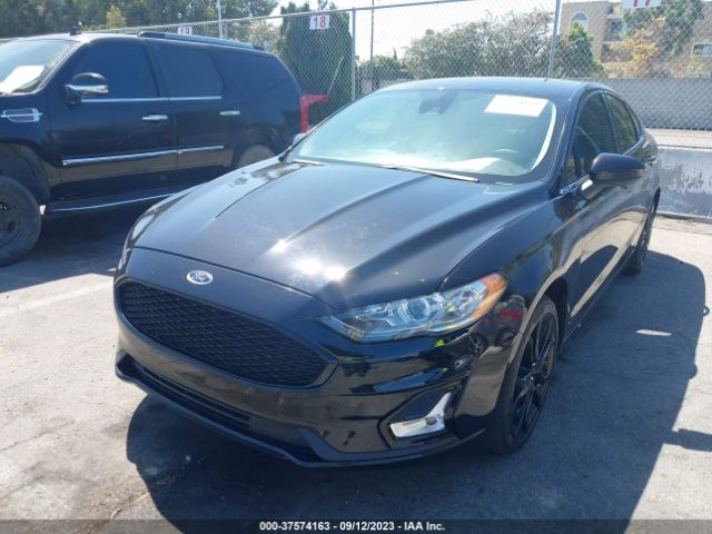 3FA6P0HD6KR177402 Ford FUSION SE