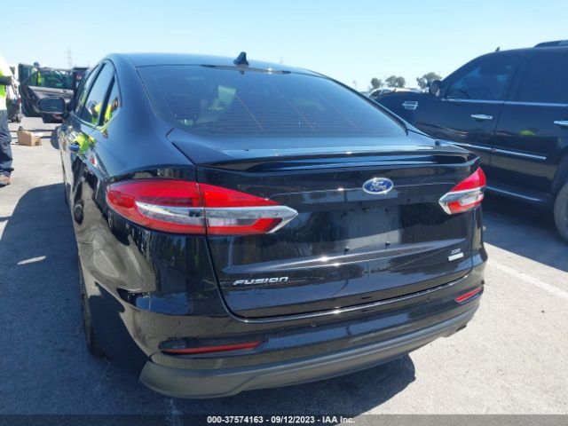 3FA6P0HD6KR177402 Ford FUSION SE