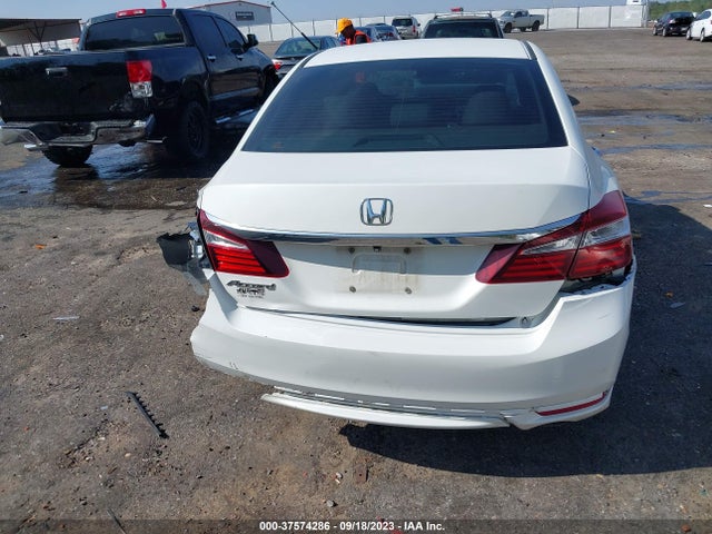 Honda ACCORD LX 2016 1HGCR2F38GA150640 Image 16