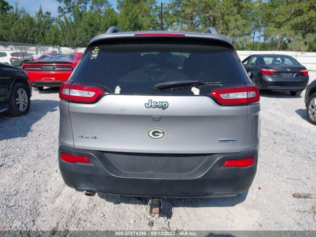 1C4PJMCBXJD563888 Jeep Cherokee Latitude