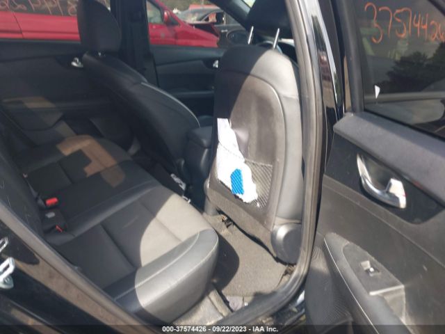 3KPF54AD2NE470341 KIA Forte Gt-line