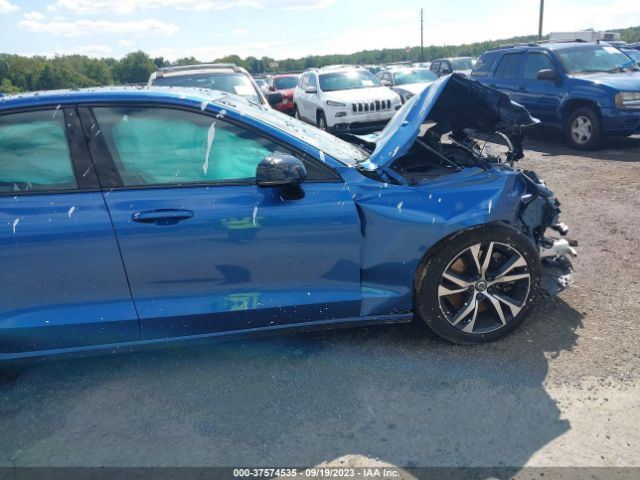 7JRA22TM0MG081055 Volvo S60 T6 R-design