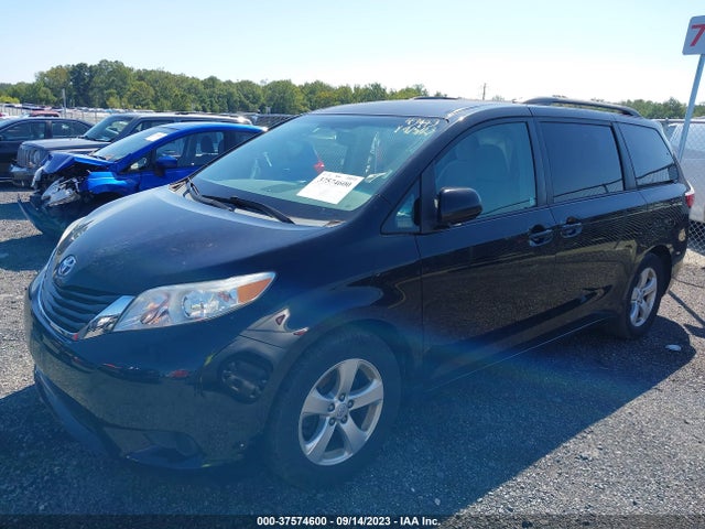 2015 TOYOTA SIENNA LE VIN: 5TDKK3DC1FS589705