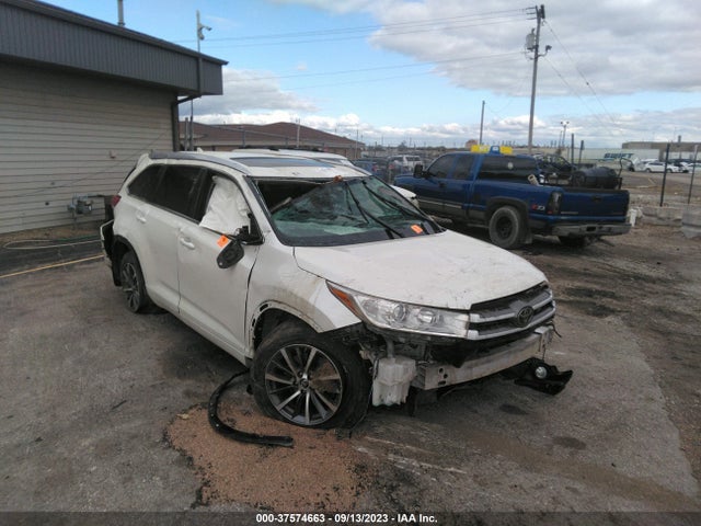 2017 5TDJZRFH4HS513983 main image