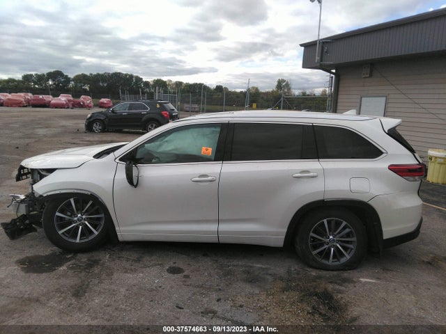 Toyota Highlander Xle/se 2017 5TDJZRFH4HS513983 Image 13