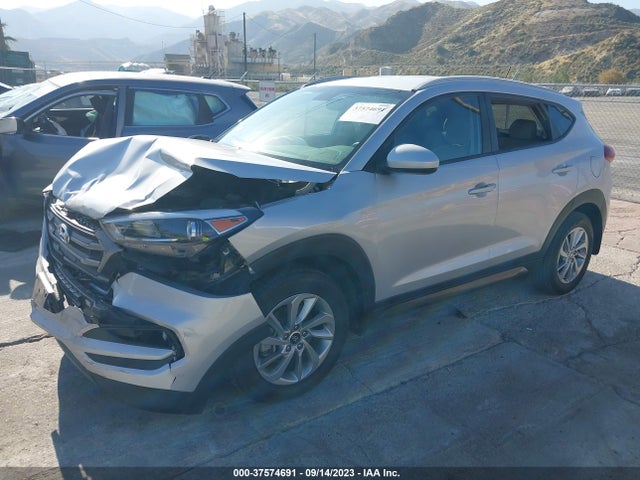 Hyundai TUCSON SE 2016 KM8J33A40GU238573 Image 2
