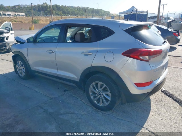 Hyundai TUCSON SE 2016 KM8J33A40GU238573 Image 3