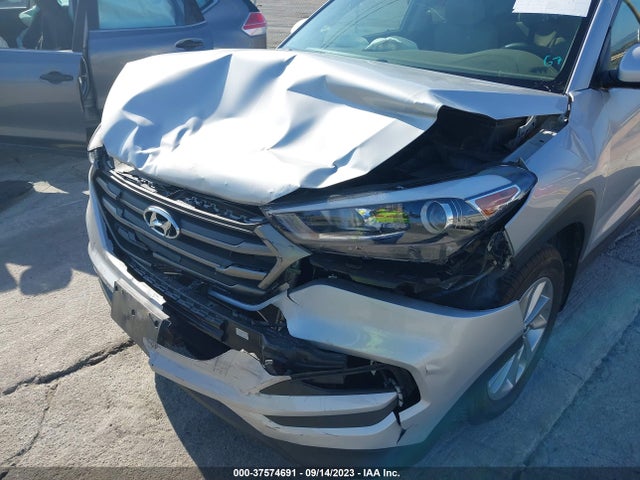 Hyundai TUCSON SE 2016 KM8J33A40GU238573 Image 6
