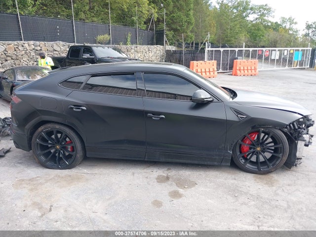 2021 Lamborghini URUS, VIN: ZPBUA1ZL6MLA14161