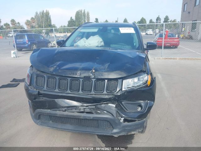 3C4NJCBBXJT305013 Jeep Compass Altitude