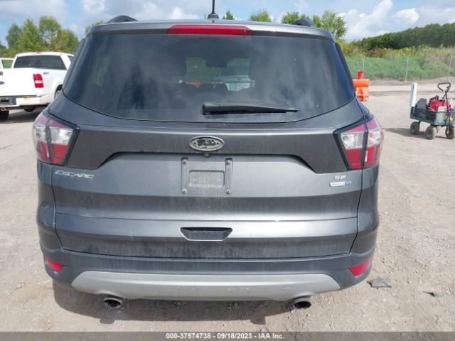 1FMCU9GD0JUB33300 Ford ESCAPE SE