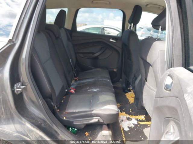1FMCU9GD0JUB33300 Ford ESCAPE SE