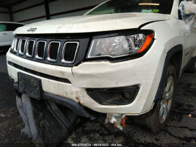 3C4NJDBBXJT492257 Jeep Compass Latitude