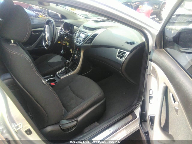 2015 HYUNDAI ELANTRA SE VIN: 5NPDH4AE4FH549076