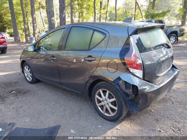 Toyota Prius C One/two/three/four 2015 JTDKDTB32F1114557 Image 3