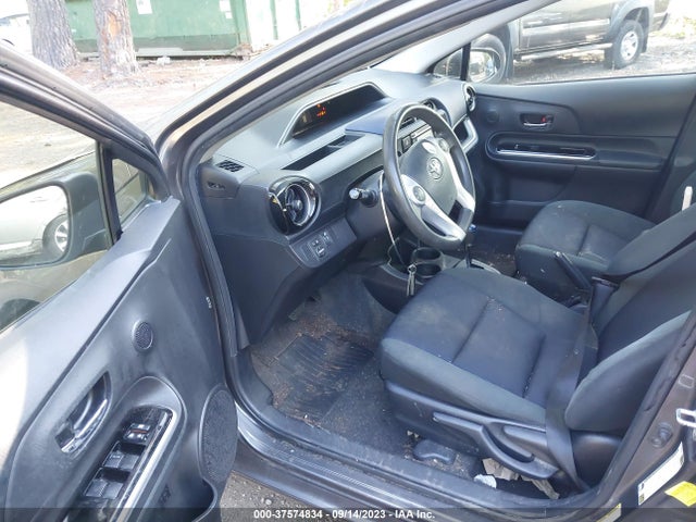 Toyota Prius C One/two/three/four 2015 JTDKDTB32F1114557 Image 5