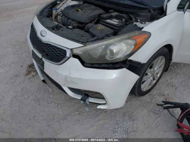 KNAFX4A8XE5054589 KIA FORTE EX