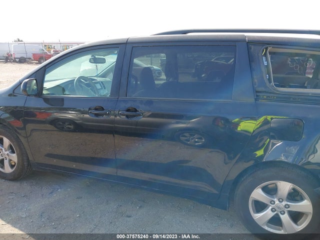 Toyota SIENNA LE 2014 5TDKK3DC8ES409036 Image 14