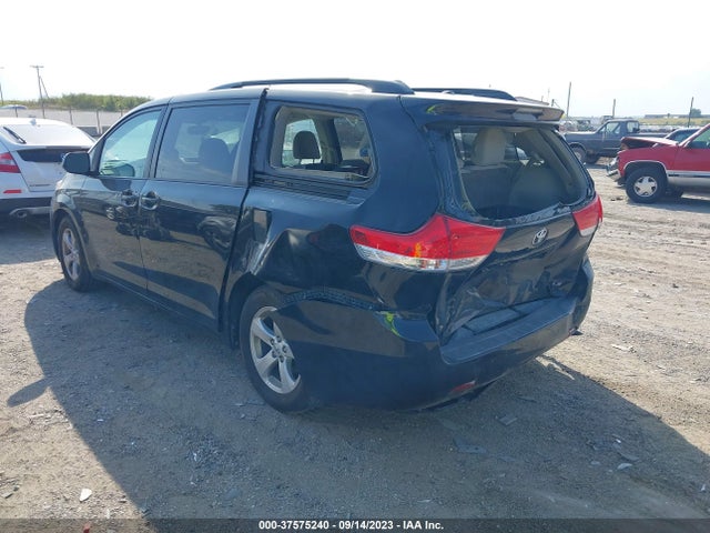 Toyota SIENNA LE 2014 5TDKK3DC8ES409036 Image 3