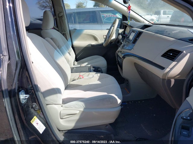 Toyota SIENNA LE 2014 5TDKK3DC8ES409036 Image 5