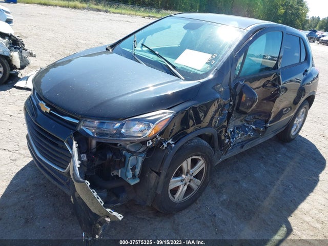 Chevrolet TRAX LS 2020 KL7CJKSB9LB337552 Image 2