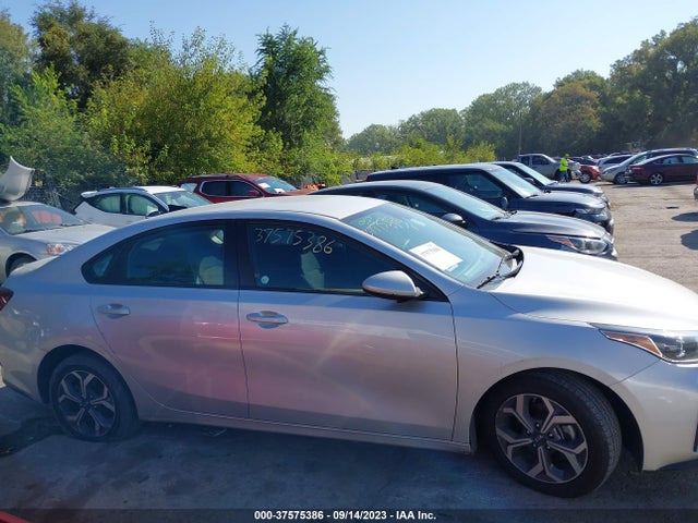 2021 KIA FORTE LXS VIN: 3KPF24AD4ME327270
