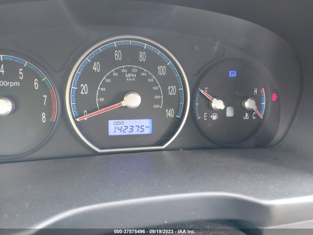 2009 HYUNDAI SANTA FE GLS VIN: 5NMSG13D49H243767