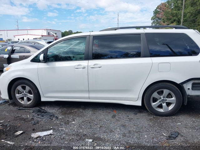 Toyota SIENNA LE 2018 5TDKZ3DC2JS910414 Image 14