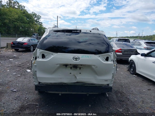 Toyota SIENNA LE 2018 5TDKZ3DC2JS910414 Image 16