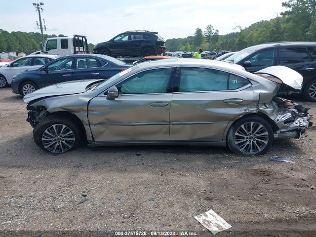 2021 Lexus ES, VIN: 58ADZ1B10MU103733