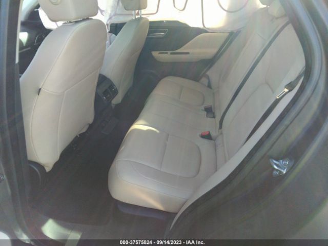 SADCJ2GX9JA290604 Jaguar F-pace 30t Premium