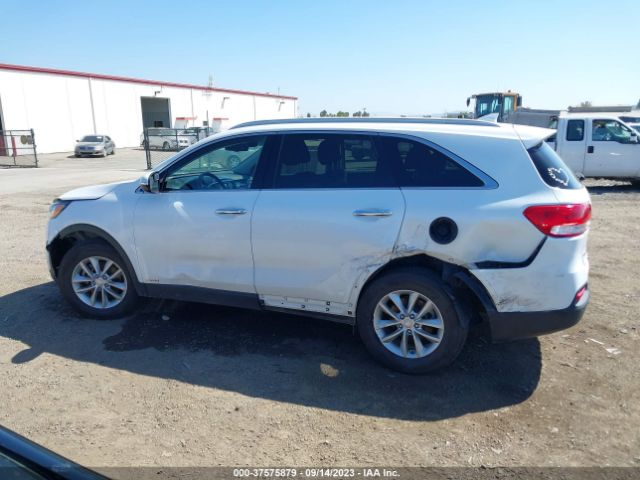5XYPGDA39GG044108 KIA SORENTO LX