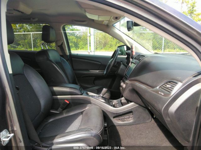 3C4PDCGG5JT516138 Dodge Journey Crossroad