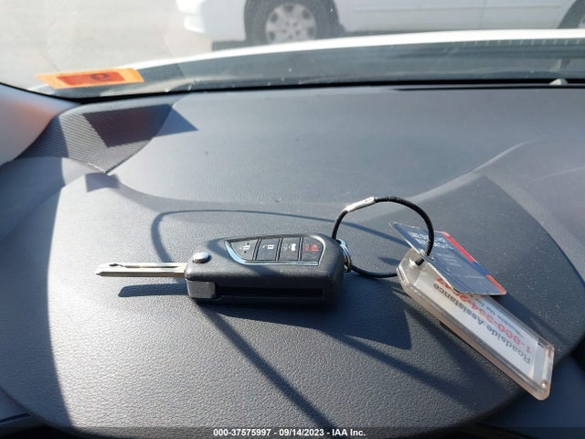 Toyota COROLLA LE 2021 5YFEPMAE3MP243266 Image 3