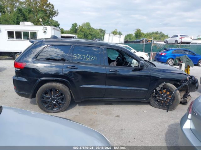 1C4RJFAG5JC396848 Jeep Grand Cherokee Altitude