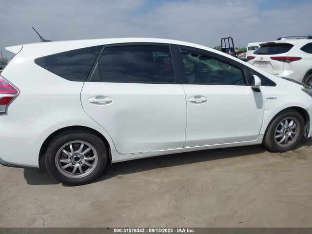 Toyota Prius V Two/five/three/four 2017 JTDZN3EU3HJ067011 Image 13