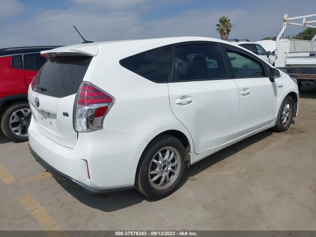 Toyota Prius V Two/five/three/four 2017 JTDZN3EU3HJ067011 Image 4