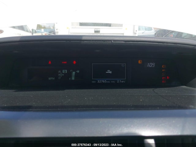 Toyota Prius V Two/five/three/four 2017 JTDZN3EU3HJ067011 Image 7