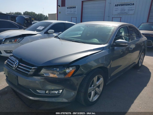 1VWAT7A37FC104180 Volkswagen Passat 1.8t Limited Edition