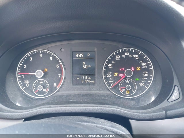 1VWAT7A37FC104180 Volkswagen Passat 1.8t Limited Edition