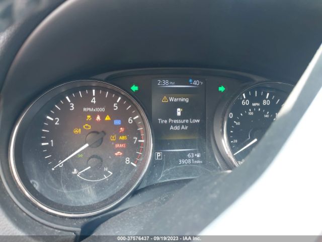 JN1BJ1CR8JW205511 Nissan Rogue Sport Sl
