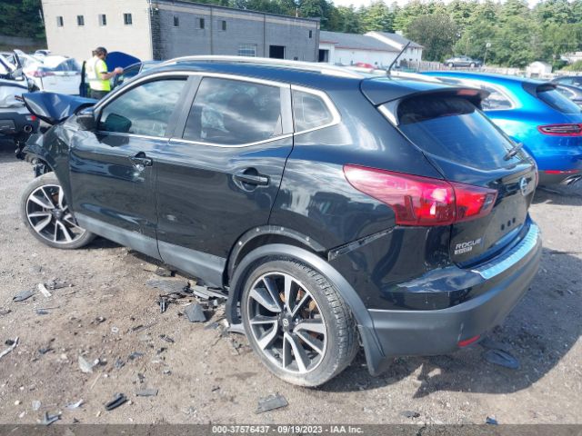 JN1BJ1CR8JW205511 Nissan Rogue Sport Sl