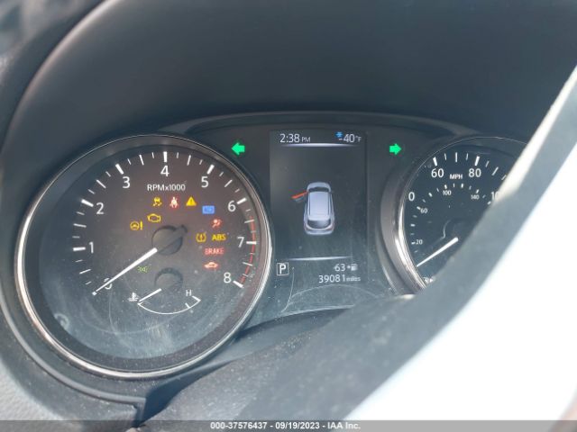 JN1BJ1CR8JW205511 Nissan Rogue Sport Sl