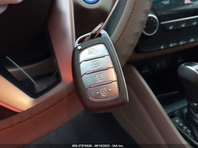 KM8J33A47LU124161 Hyundai Tucson Value