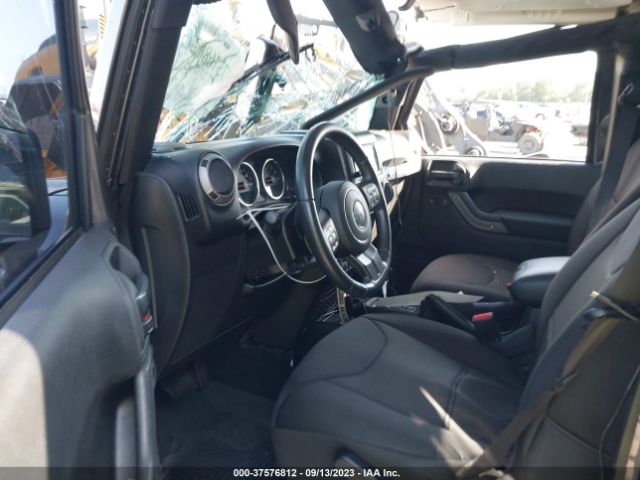 1C4BJWDG6HL506720 Jeep Wrangler Unlimited Sport