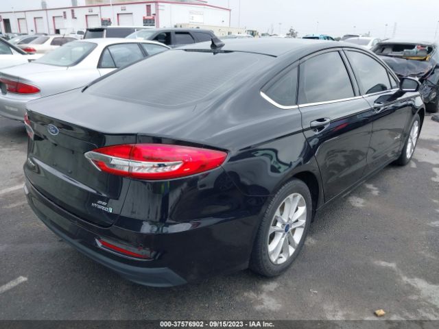 3FA6P0LU2KR237358 Ford Fusion Hybrid Se